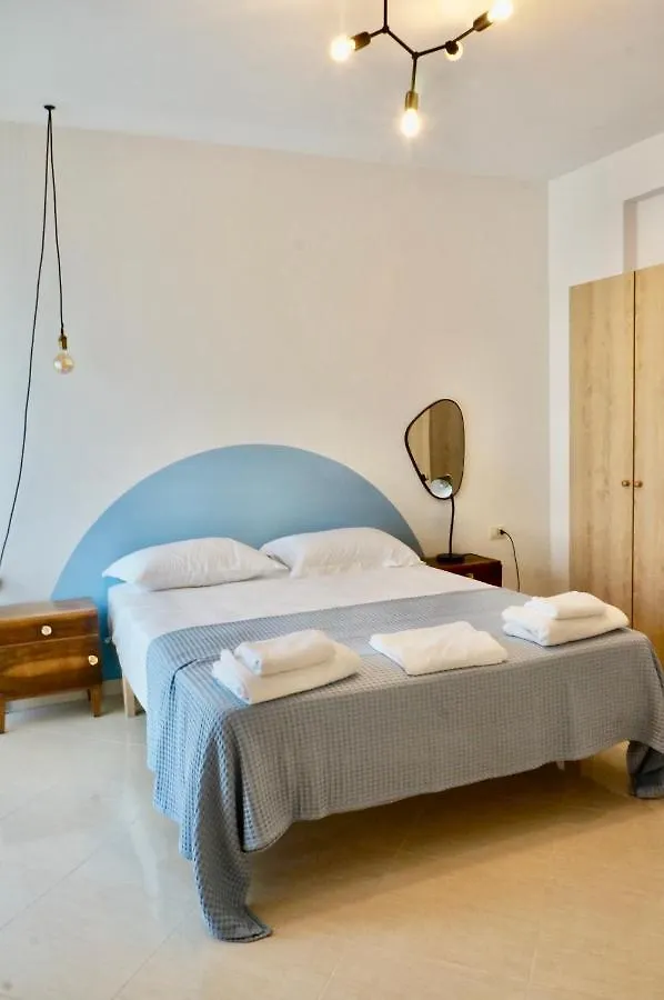 Serene Green One-Bedroom Condo Vlorë アルバニア